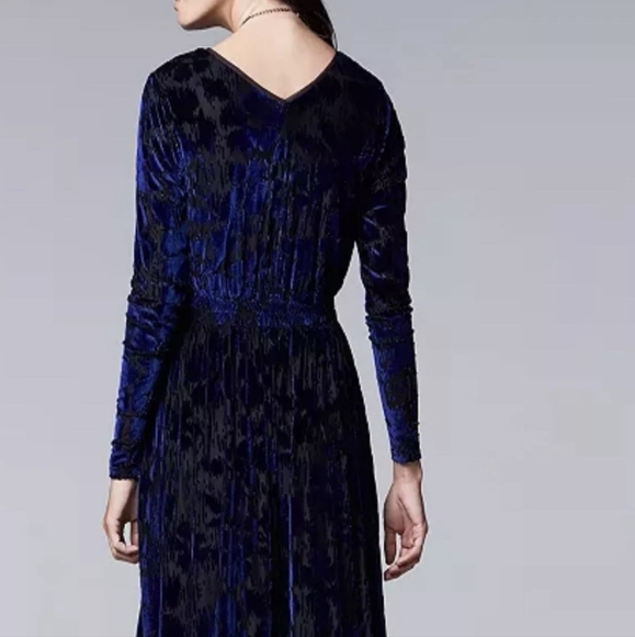 SIMPLY VERA WANG NWT Women's Size Medium BLUE VELVET & BLACK Festival DRESS - Picture 2 of 10